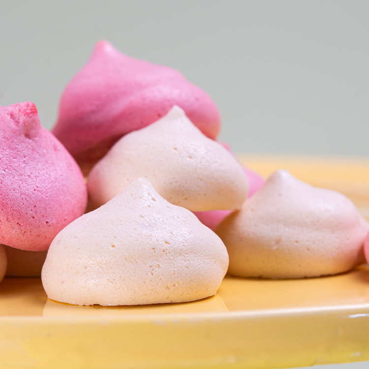 乳製品と卵不使用のメレンゲクッキー